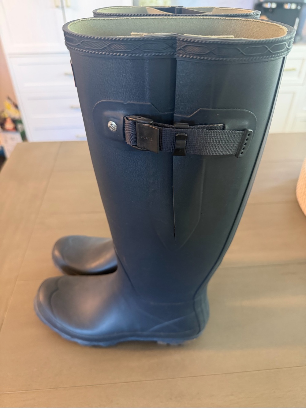 Hunter Navy Knee-High Rubber Rain Boots Unisex size 10 womens/8 Mens - Picture 8 of 9